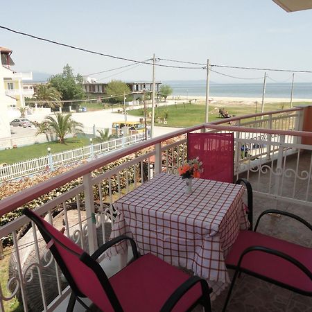 Pension Delfini Аспровалта Номер фото