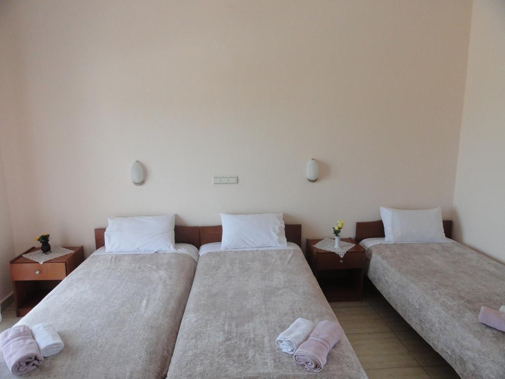 Pension Delfini Аспровалта Номер фото
