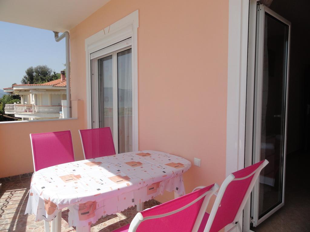 Pension Delfini Аспровалта Номер фото